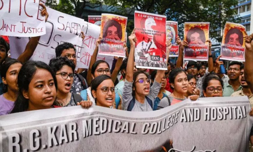 'మా కూతురి పేరు మీద వ్యాపారం ఆపండి': ఆర్జీ కర్ హత్యాచార బాధితురాలి తల్లిదండ్రులు